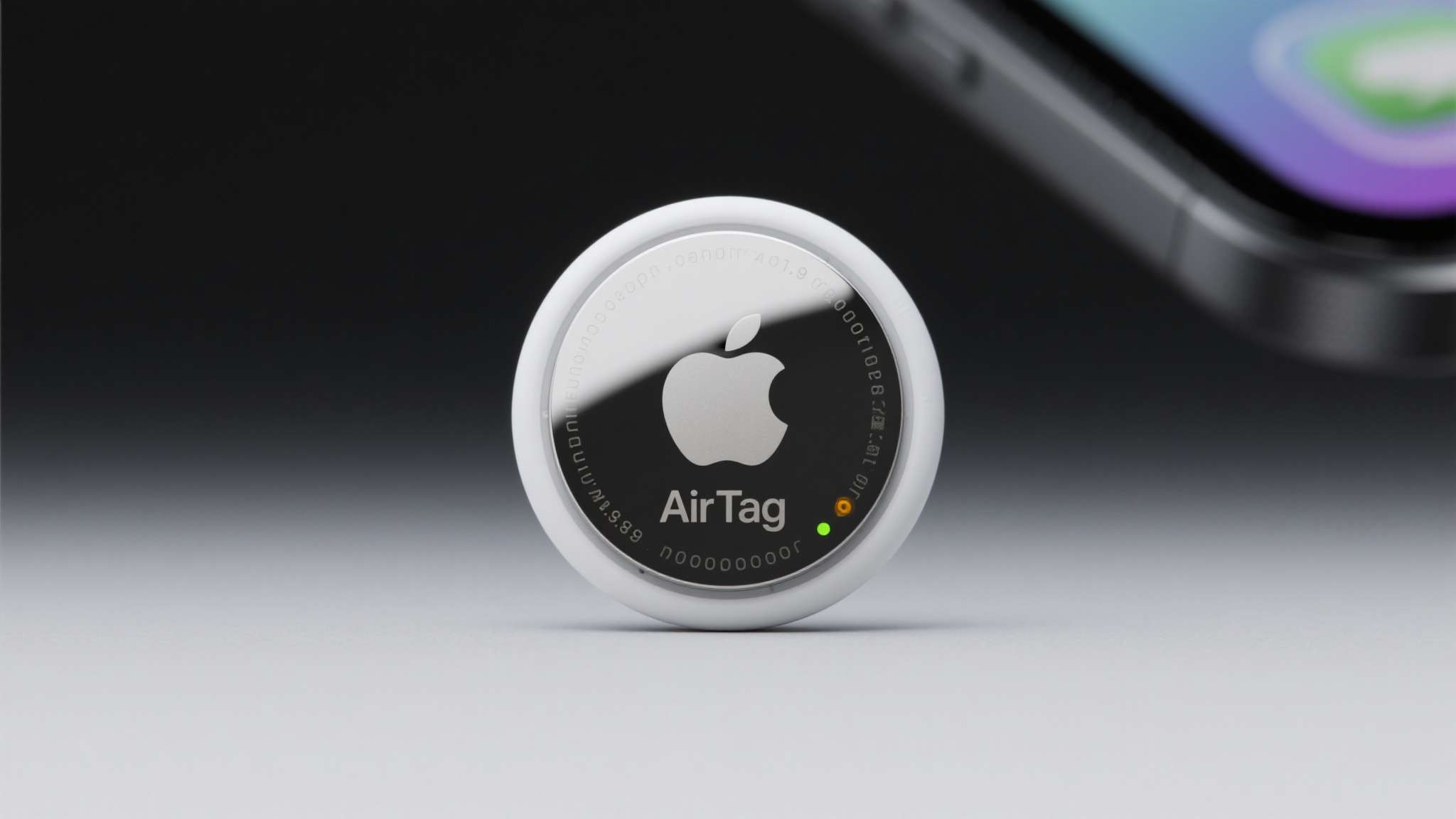 值得关注的是，其机身尺寸与苹果现有产品AirTag高度接近。AirTag直径约3